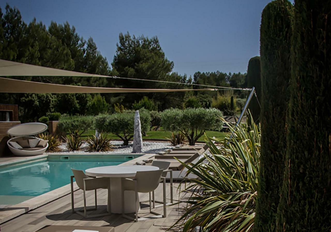 Mas Des Cigales Bed & Breakfast Orgon Eksteriør bilde