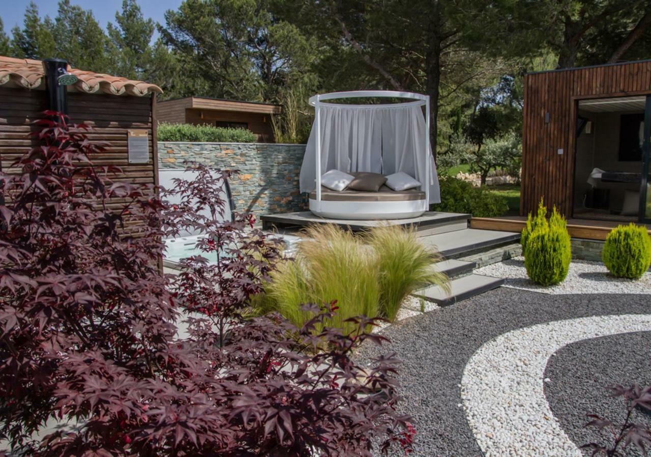 Mas Des Cigales Bed & Breakfast Orgon Eksteriør bilde
